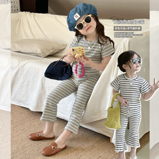 韓版女童夏裝短袖T恤上衣洋氣喇叭褲兩件套時髦兒童彈力坑條短袖套裝