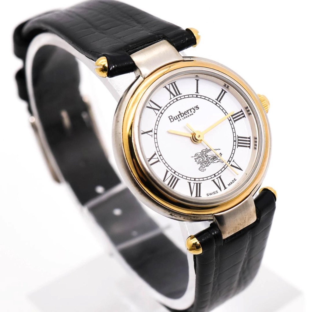 從日本出貨 正品 BURBERRY 腕錶白色復古女士腕錶 可愛的 時髦 展示 時尚 配件