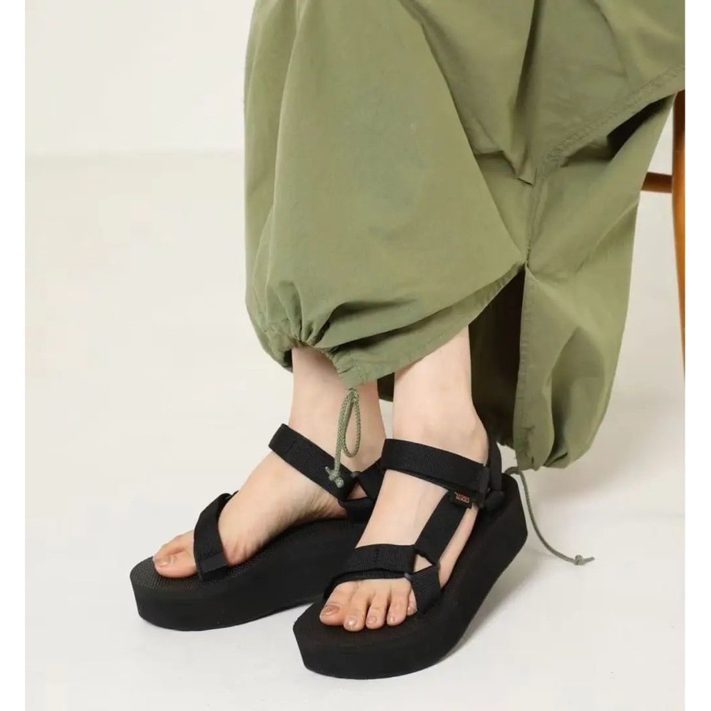 TEVA 涼鞋 Universal Flatform 日本直送 二手