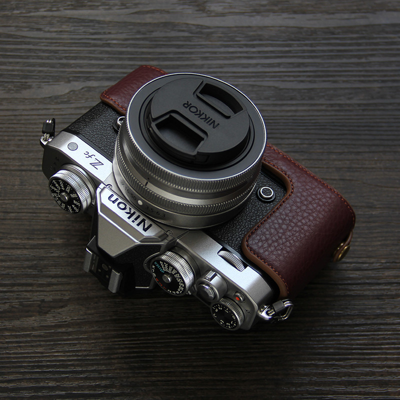 適用尼康zfc相機包半套Nikon ZFC保護套真皮底座 手柄復古相機套