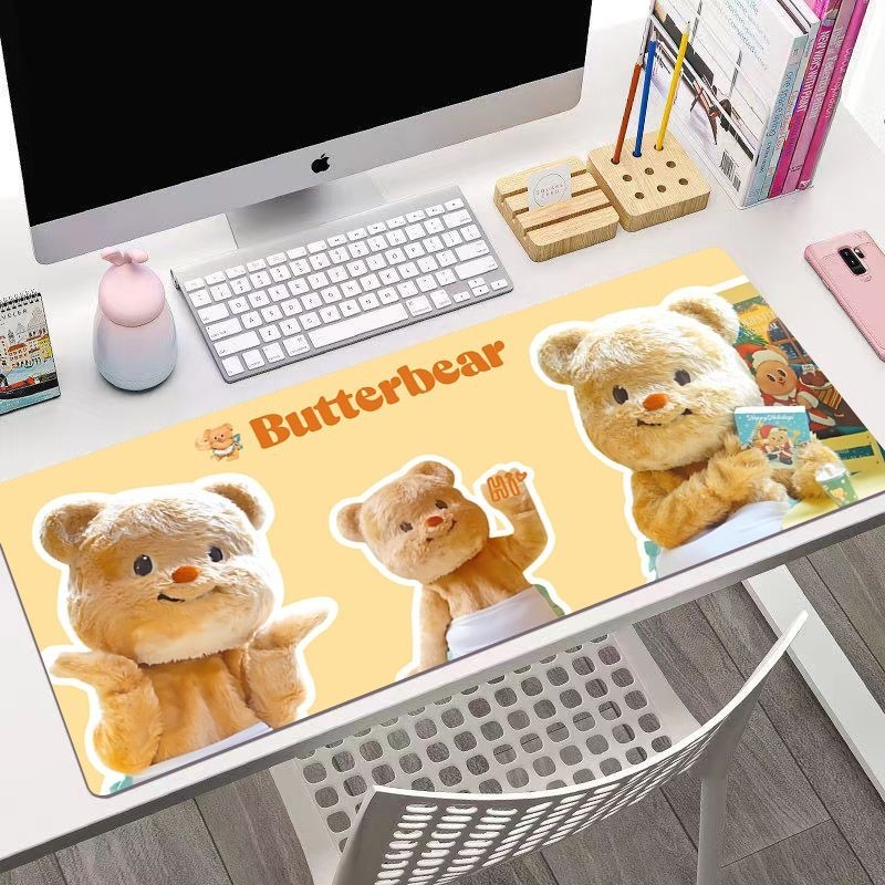 SY STORE💕 黃油小熊滑鼠墊 辦公室桌墊 電腦鍵盤墊 書桌墊 防水防油 韓系 可摺疊 超大卡通可愛 加厚