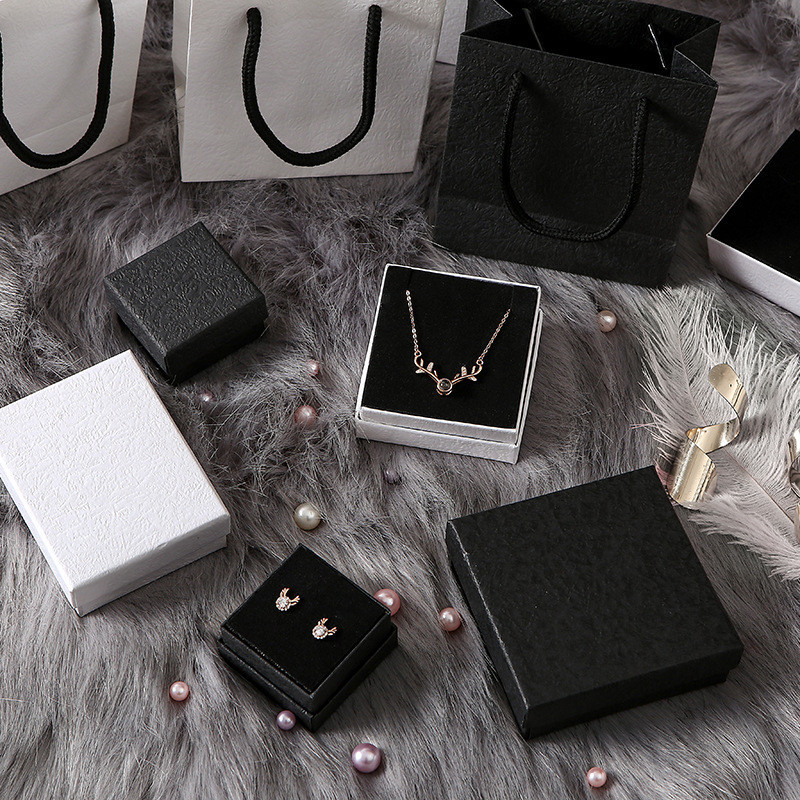 【A-Jia好物】素色黑白首飾盒包裝盒 簡約清新耳環手鍊項鍊戒指耳環紙首飾包裝盒