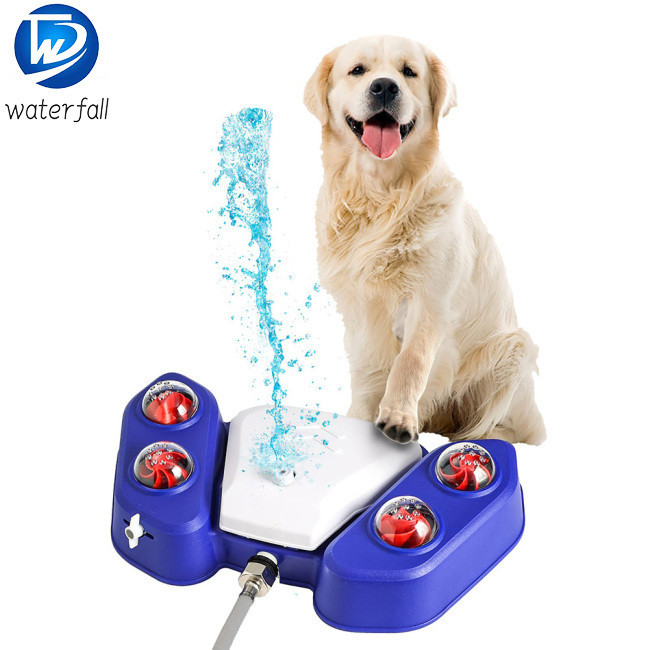 促銷價!! 寵物狗噴水器玩具帶 4 個淋浴戶外自動互動式踏步飲水機飲水機