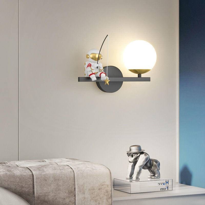 太空人壁燈臥室床頭客廳兒童房現代簡約創意月球背景牆過道樓梯燈