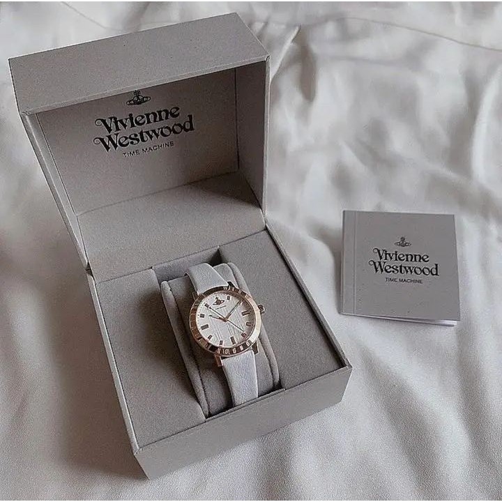 近全新 Vivienne Westwood 薇薇安 威斯特伍德 手錶 女用 mercari 日本直送 二手