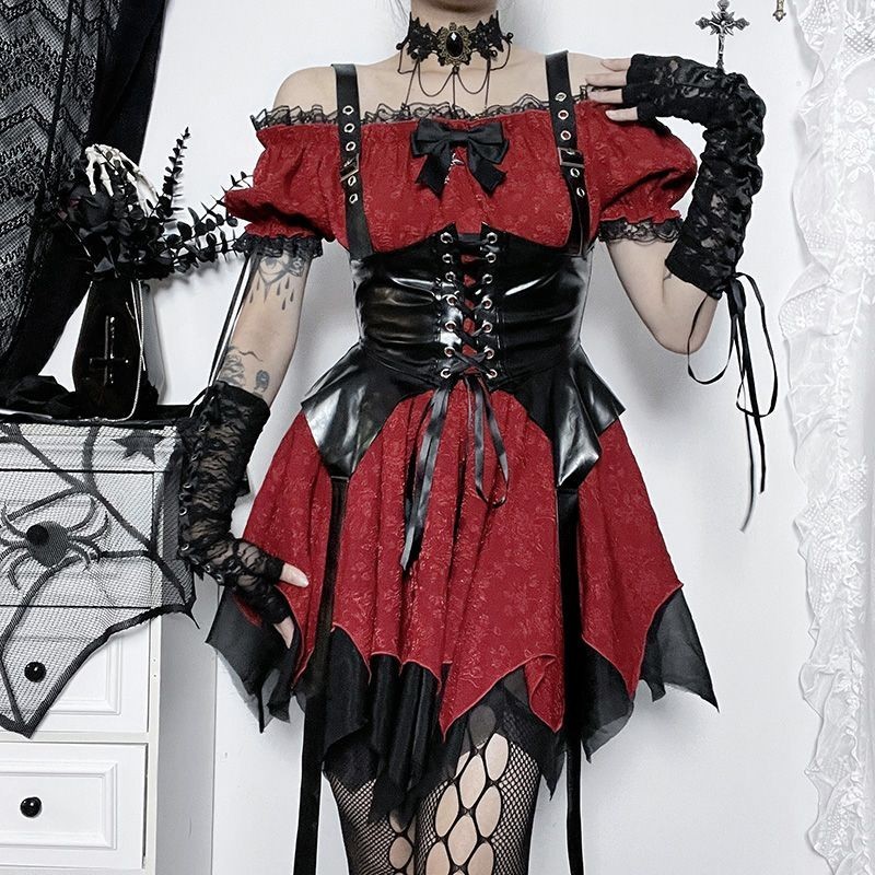 C.D時尚女裝 ☘️☘️暗黑哥特蕾絲拼接一字領A字洋裝套裝綁帶束腰兩件套
