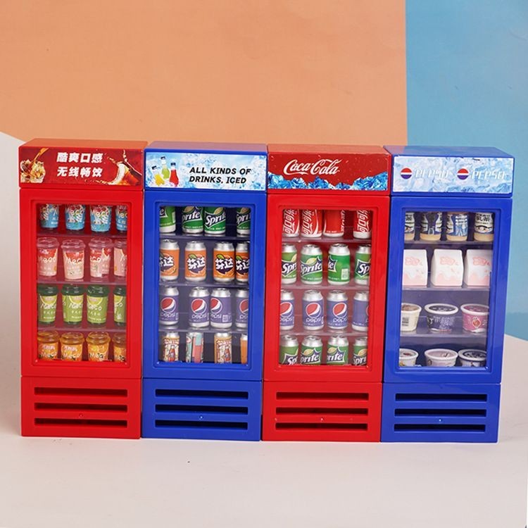 【現貨】兒童迷你仿真冰箱可樂冰櫃 微縮飲料過家家玩具 冰箱擺件廚房玩具 兒童玩具