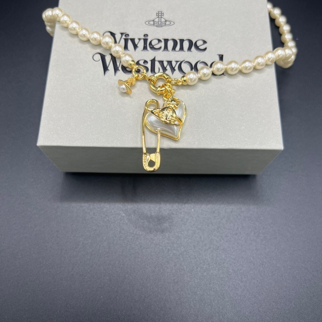 Vivienne Westwood 愛心貝殼別針珍珠項鍊甜美愛心別針土星珍珠項鍊