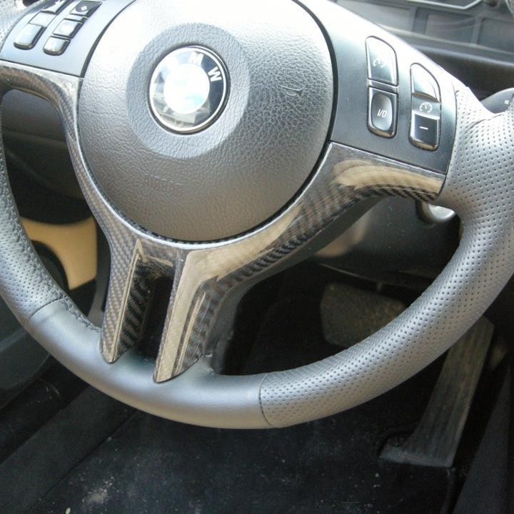 適用於98-05年BMW/3系E46 M3碳纖維方向盤蓋裝飾板內飾替換式改裝高品質產品工廠產品