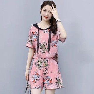 休閑套裝女夏季2025年新款可鹽可甜減齡上衣時尚花色兩件套短褲子 短袖套裝 夏天套裝 大尺碼套裝【PAPA】