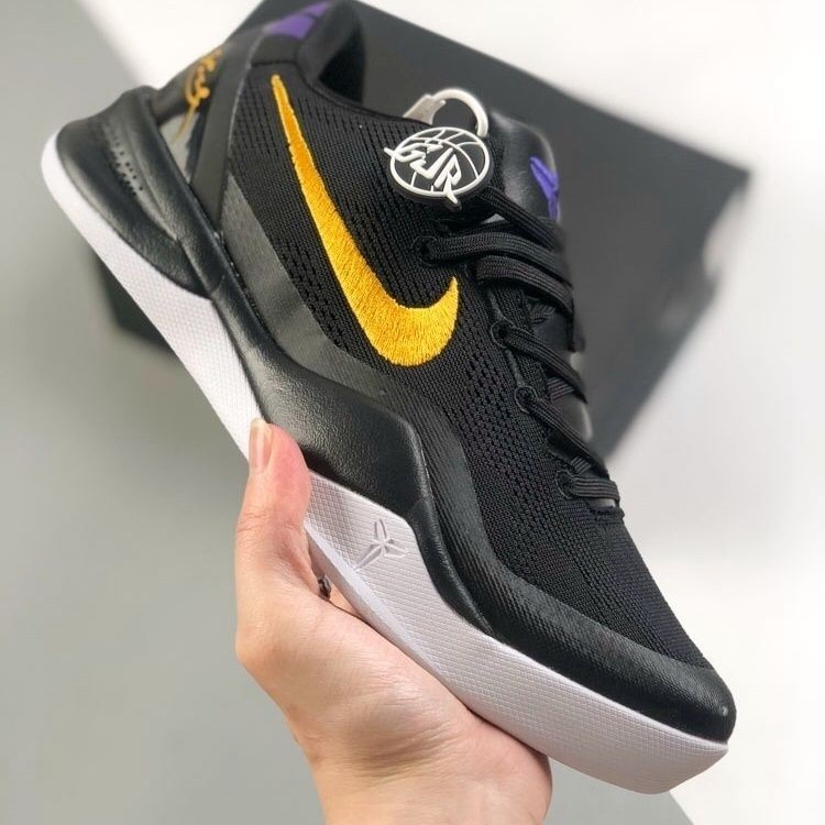 with box致敬Kobi 情懷滿滿KOBE 8 SYSTEM 科比八代