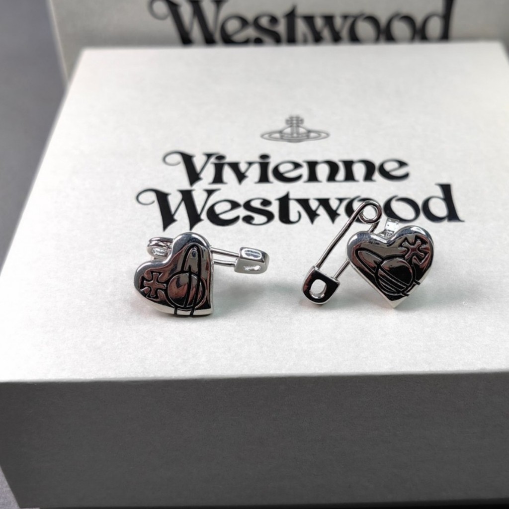 Vivienne Westwood 愛心宇宙耳環辣妹桃心個性甜酷風銀針別針造型
