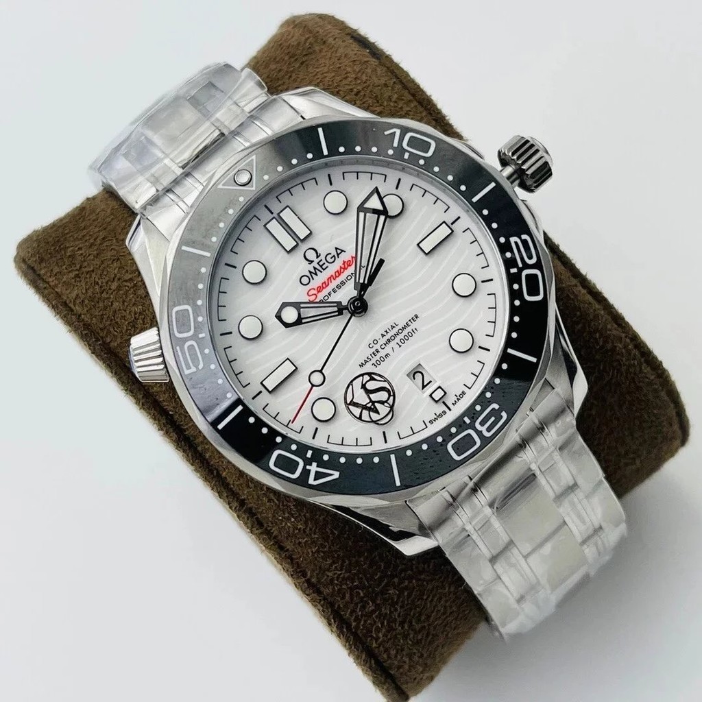 VS廠新品歐記海馬300熊貓盤潛水錶 自動機械錶 男士手錶 尺寸42毫米機械錶 男表 防水手錶 背透藍寶石玻璃防水300