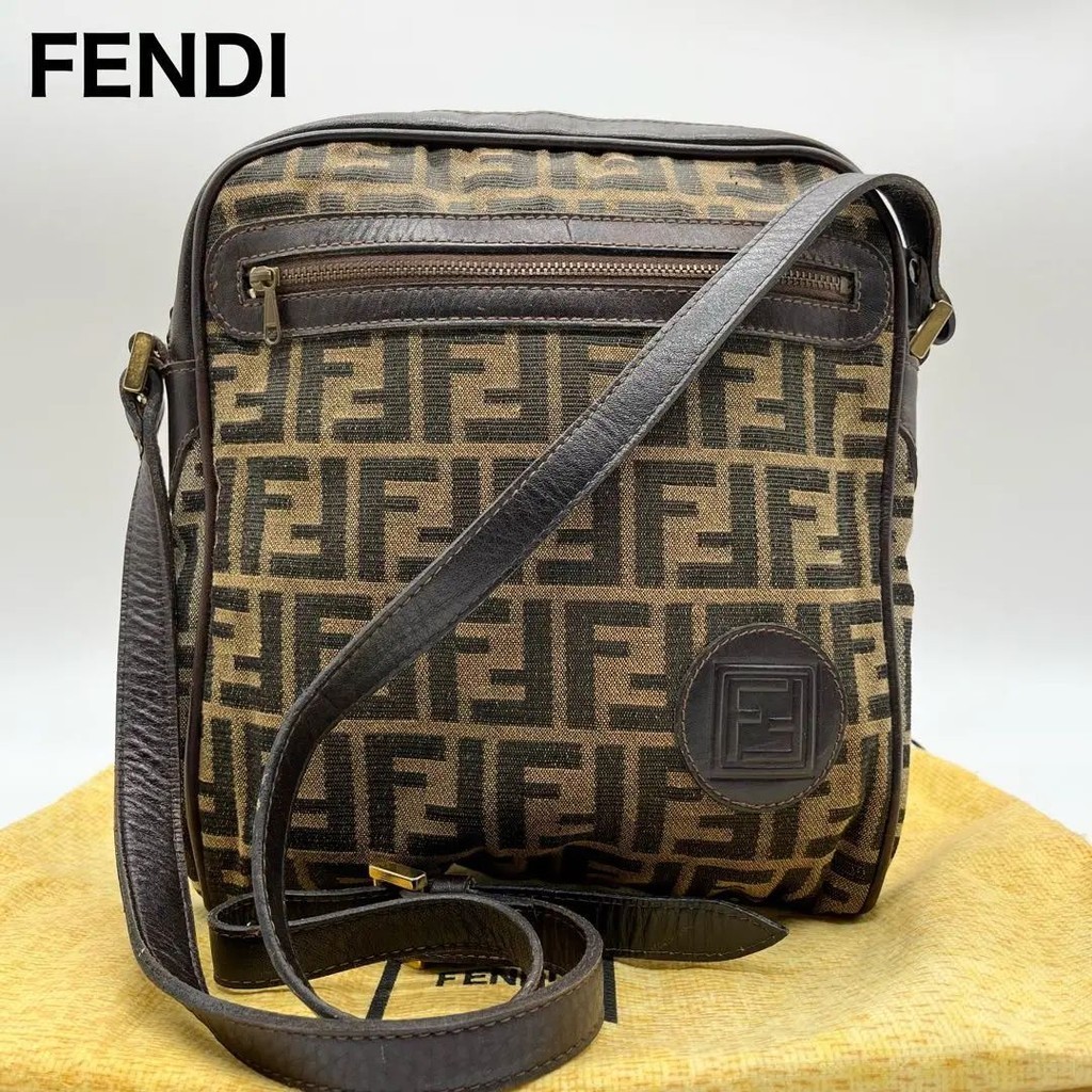 FENDI 芬迪 肩背包 FF Zucca花紋 棕色 皮革 日本直送 二手