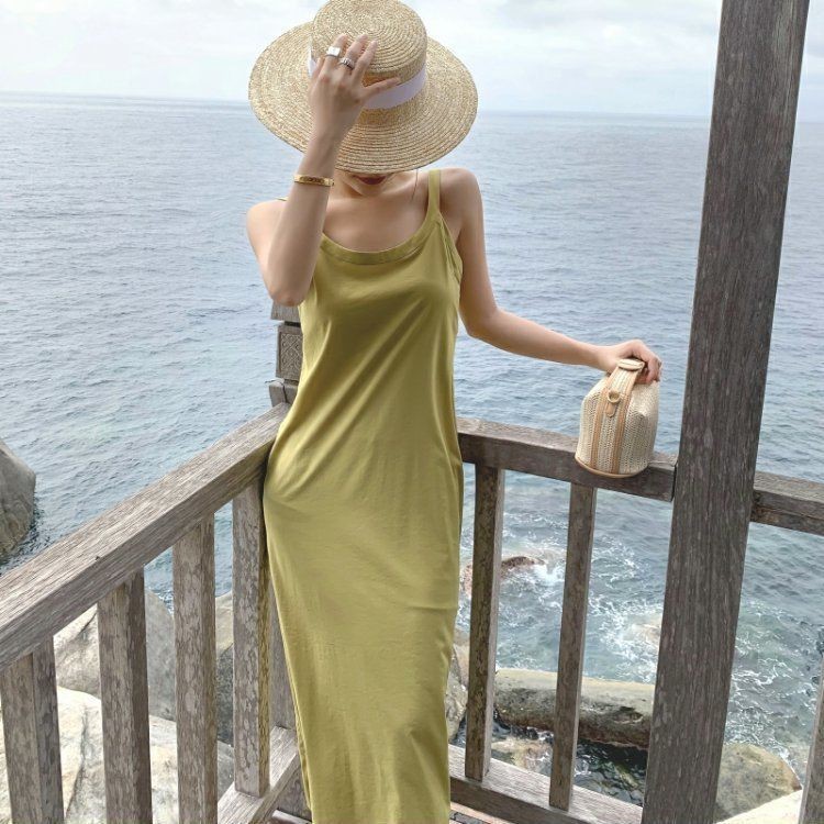 吊帶裙法式酪梨綠洋裝大露背性感顯瘦長裙子茶系日系穿搭一整套