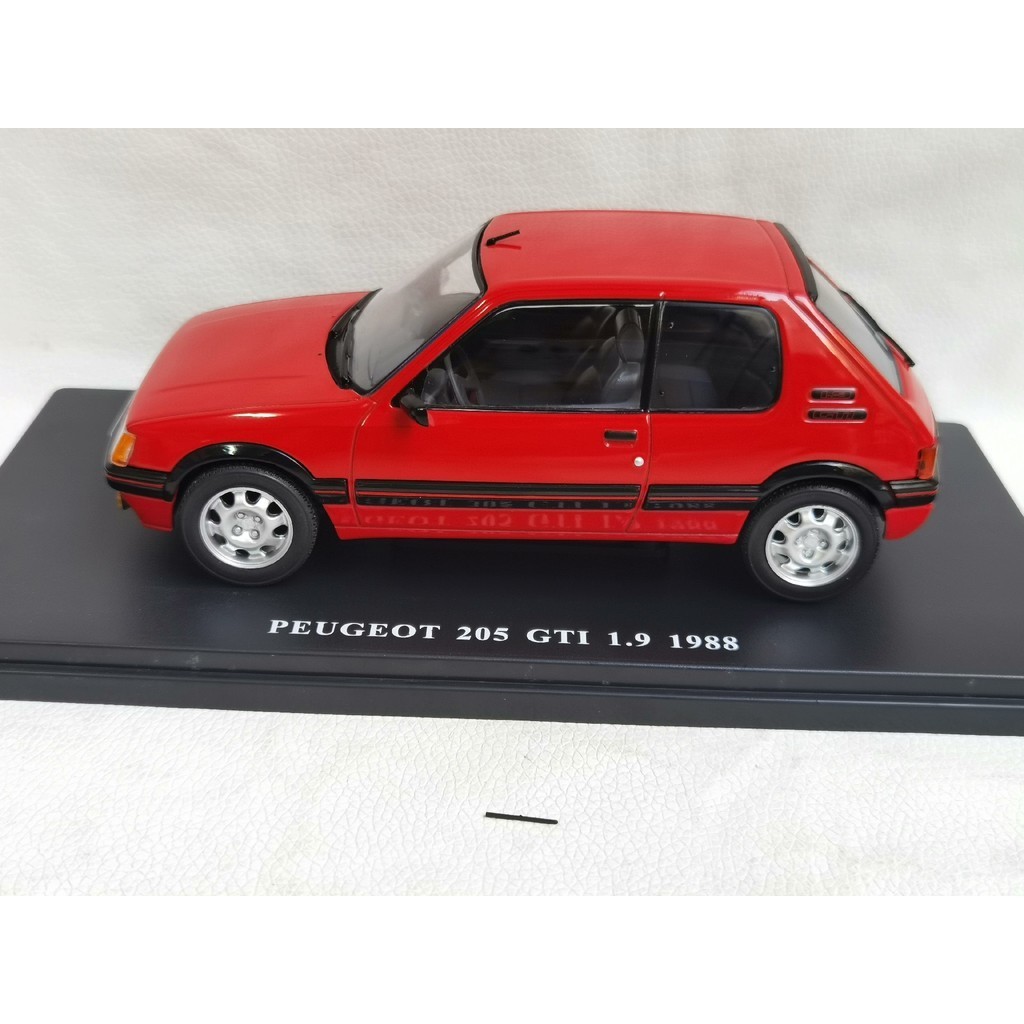 IXO 1/24 PEUGEOT 205 GTI 該模型僅剩一個，如果需要請儘快下單，有問題聯繫客服