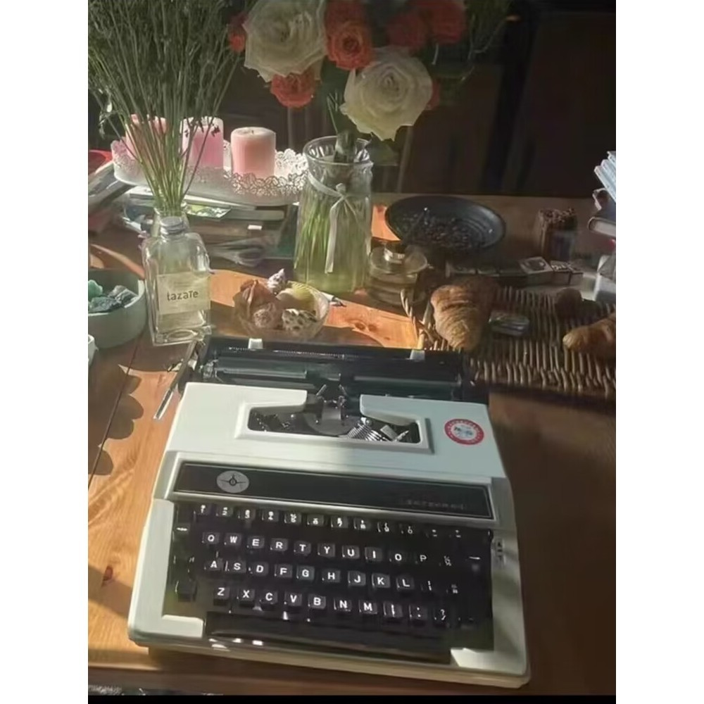 ✨打字機✨老式手提金屬機械飛魚牌長空牌英雄牌英文打字機懷舊復古打字機現貨免運