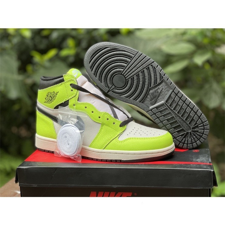 便宜的 Air Jordan 1 Retro High OG Volt “遠見” 555088-702 運動鞋籃球鞋
