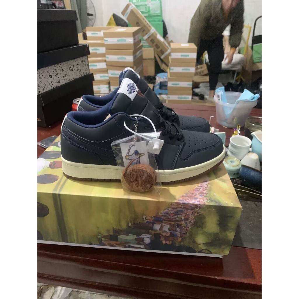 流行時尚鞋 Eastside golf X Air Jordan 1 低午夜海軍/燒焦日出 69U1