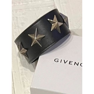 Givenchy 手鐲 手環 手鍊 星 鉚釘 皮革 黑色 mercari 日本直送 二手