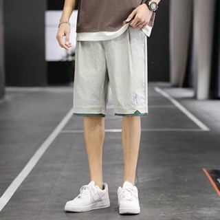 【HOT 本舖】男裝 M-4XL 冰絲運動短褲男 夏季薄款 休閒寬鬆 百搭 五分跑步 透氣速幹褲 褲子