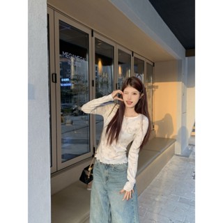 【HOT 本舖】 實價實拍卡通印花甜美長袖T恤內搭打底衫純欲風修身木耳邊上衣
