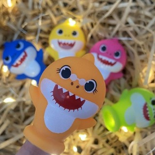 鯊魚寶寶手指玩具 益智指套玩偶 鯊魚一家 可愛卡通兒童玩具