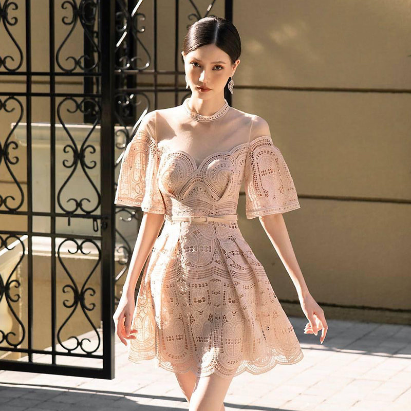 越南設計師夏季新品洋裝重工蕾絲刺繡花邊質感收腰顯瘦短裙9466