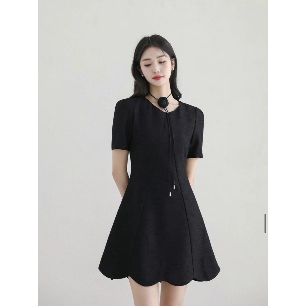C-Seoul韓國代購🇰🇷Refill 超美下擺波浪花瓣邊收腰顯瘦短袖洋裝