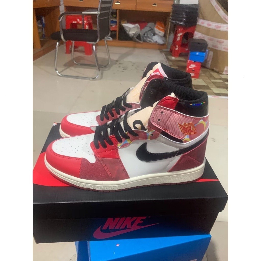 熱銷 Air Jordan 1 High OG “Spider-Verse” 大學紅/黑白 DV1748-601 籃球鞋