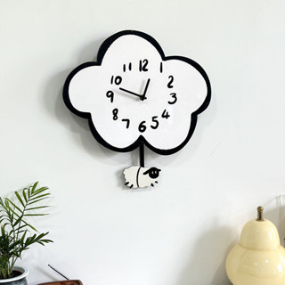 卡通靜音雲朵綿羊時鐘客廳兒童房搖擺掛鐘家用裝飾現代簡約鐘錶