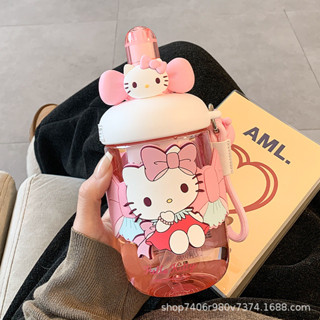 【臺灣出貨】三麗鷗兒童水杯大容量可愛吸管杯高顏值便攜帶茶倉tritan塑膠杯子 隨手杯 吸管杯 背帶水壺 夏天水杯