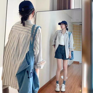 春裝內搭疊穿襯衫女夏款防曬襯衣外套設計感小眾外穿藍色條紋上衣襯衫 女襯衫 長袖襯衫 女生襯衫 襯衫外套 條紋襯衫