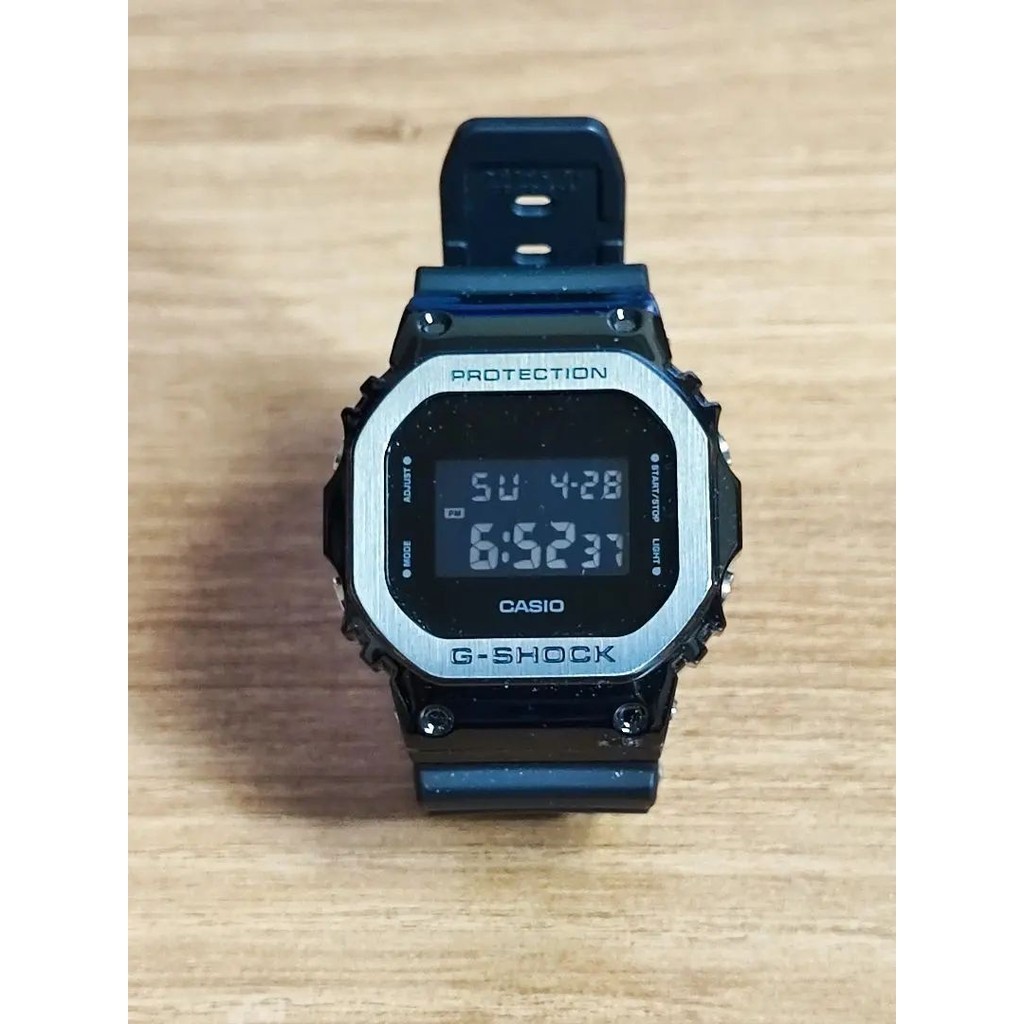 CASIO 手錶 GM-5600 G-SHOCK mercari 日本直送 二手