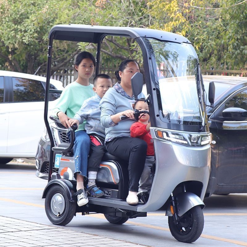 【臺灣專供】帶棚電動三輪車封閉家用小型代步車女士接送孩子電瓶車親子電動車