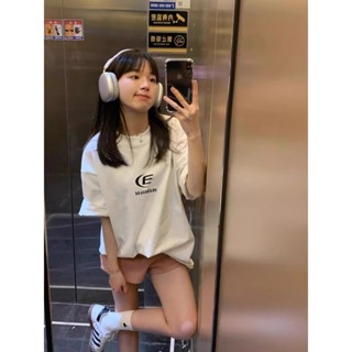 【HOT 本舖】 M-2XL純棉美式潮牌字母正肩短袖t恤女夏季小個子寬鬆港味chic上衣 短袖上衣 寬鬆 T恤