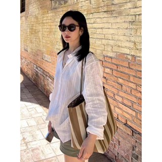 【桃喜Rich現貨】宋慧喬同款白色襯衫女 寬鬆薄款長袖襯衣 防曬衫 豎條紋白色襯衫 韓版時尚流行外套 顯瘦罩衫