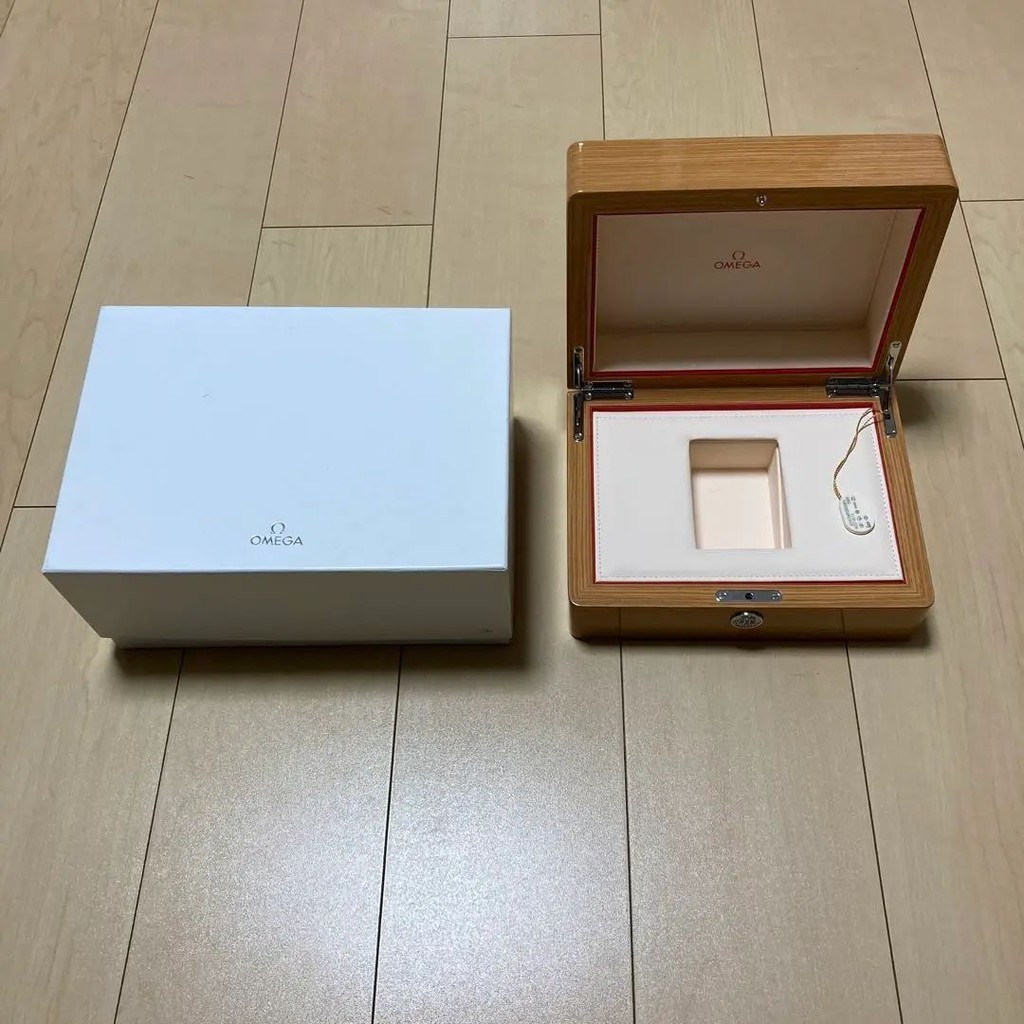 近全新 OMEGA 歐米茄 手錶 SEAMASTER 日本直送 二手