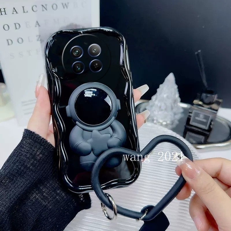 Realme 12X Realme12 5G 新款手機殼 時尚酷外殼搭配愛心手環隱形太空人支架純色奶油色邊框鏡頭軟套