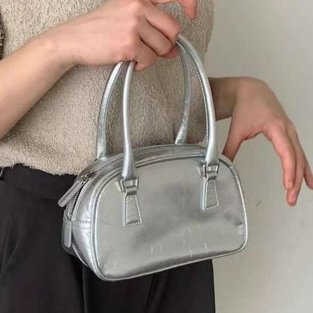 【TINA STUDIO】銀色包包韓國 復古女包 斜背包 保齡球包 銀色包包 手提小方包