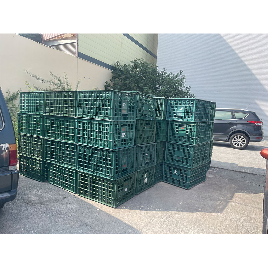 低價出清二手9成新通寶箱三格台灣製造搬運籃塑膠籃工具箱附輪物流搬運箱物流塑膠孔籃園藝培土孔箱80*57.5*42 cm