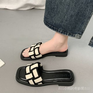 【臺灣出貨】拖鞋女外穿2025年新款平底沙灘一字拖女網紅黑白格時尚大碼涼拖鞋大碼女裝 胖妹妹 大尺碼