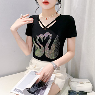 Miou 時尚鏤空交叉V領黑色上衣純棉2024夏季新款美天鵝熱鑽女裝T恤