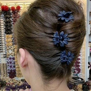 『D家精品』高階感菊花精緻小抓夾 磨砂花朵鑲鑽劉海夾盤發發夾 後腦勺碎髮抓夾 氣質盤發頭飾 批發