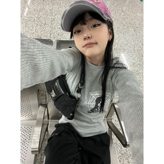 ~ 臺灣出貨~ Y2k亞比打底上衣女歐美式復古千禧辣妹設計感小眾修身顯瘦長袖t恤