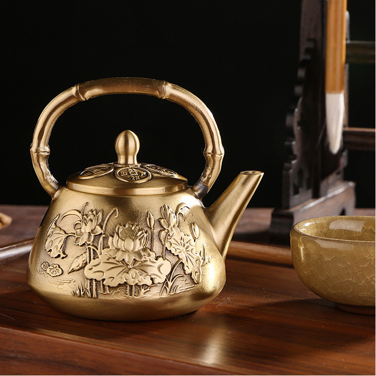 銅壺批發拉絲浮雕荷花小茶壺餐廳銅擺件山水壺金屬酒壺創意手提壺
