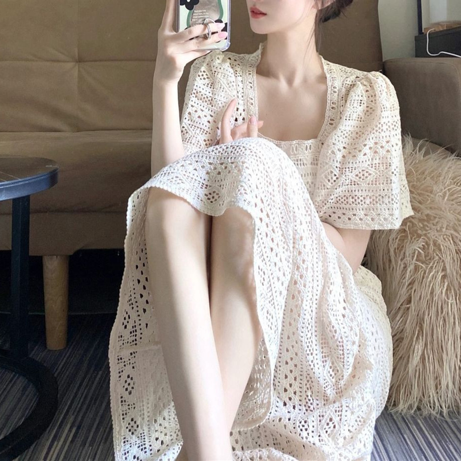 法式氣質鏤空蕾絲洋裝子顯瘦方領長裙女