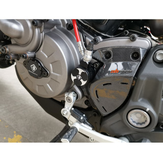 23 22DUCATI 杜卡迪 SuperSport 鴒速950 碳纖維 改裝前齒輪蓋保護