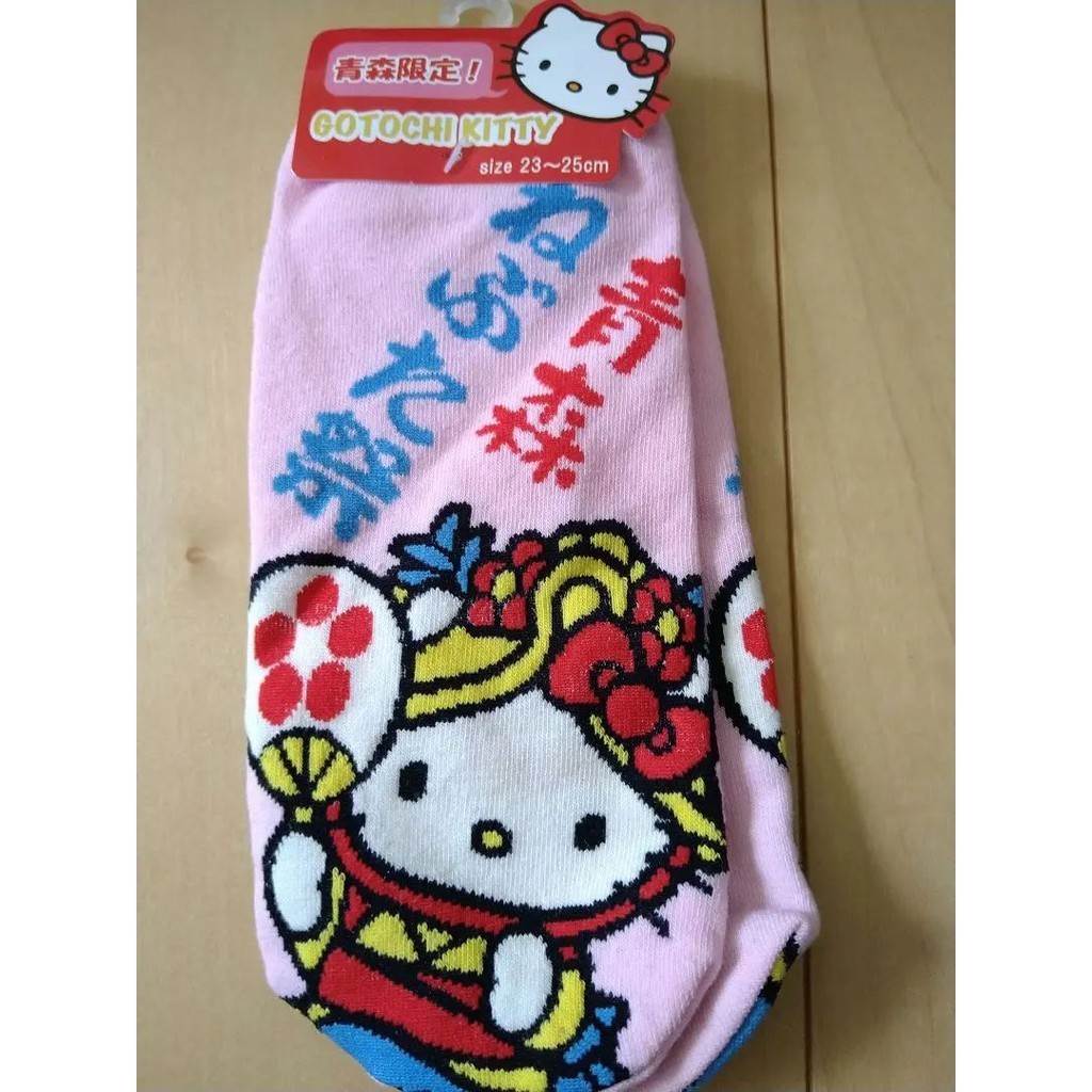 近全新 Hello Kitty 鞋子 襪子 mercari 日本直送 二手