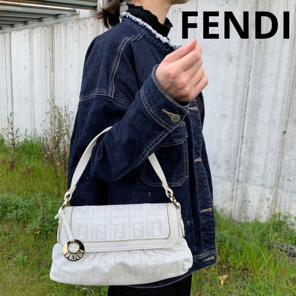 FENDI 芬迪 肩背包 Zucca花紋 皮革 mercari 日本直送 二手